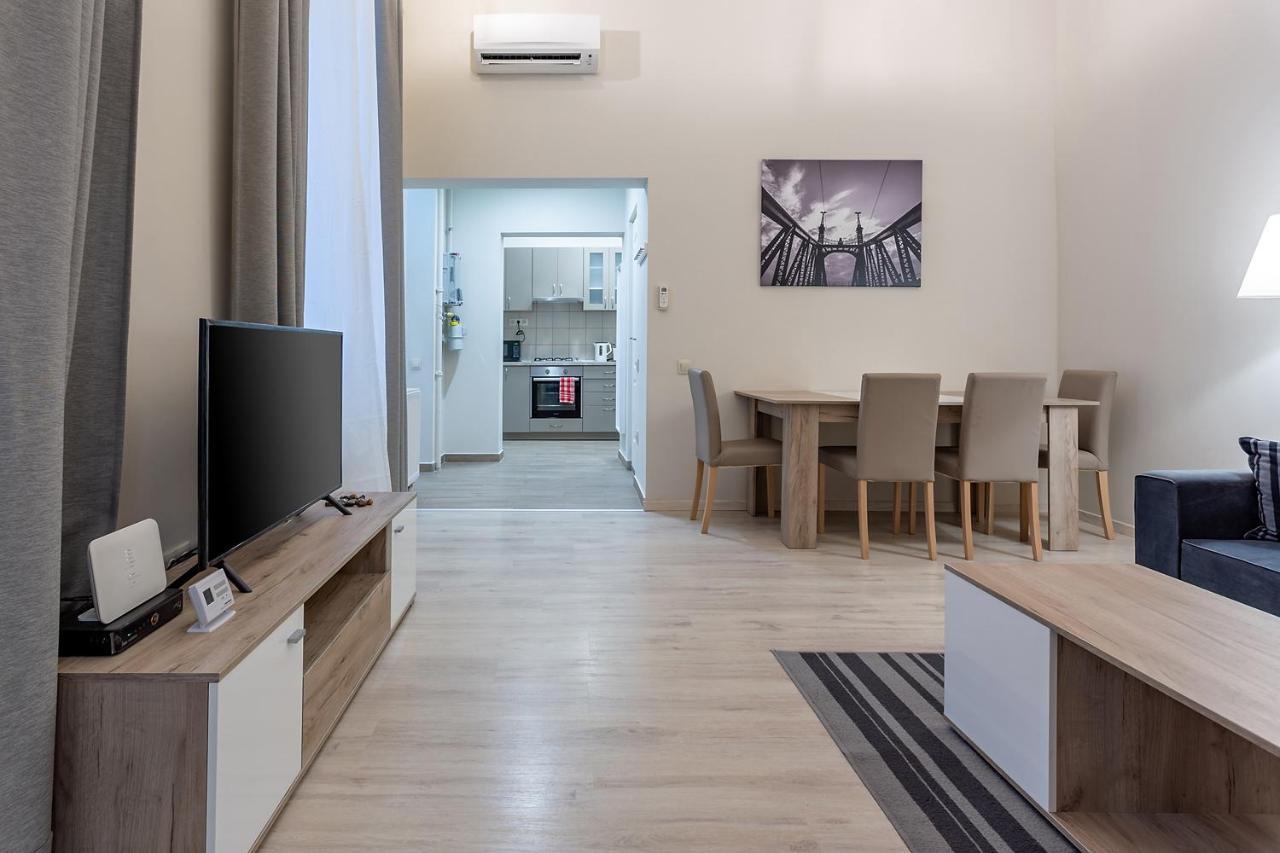 Goldcentral Apartment Akacfa Budapest Exterior foto