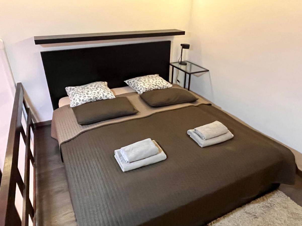 Goldcentral Apartment Akacfa Budapest Exterior foto