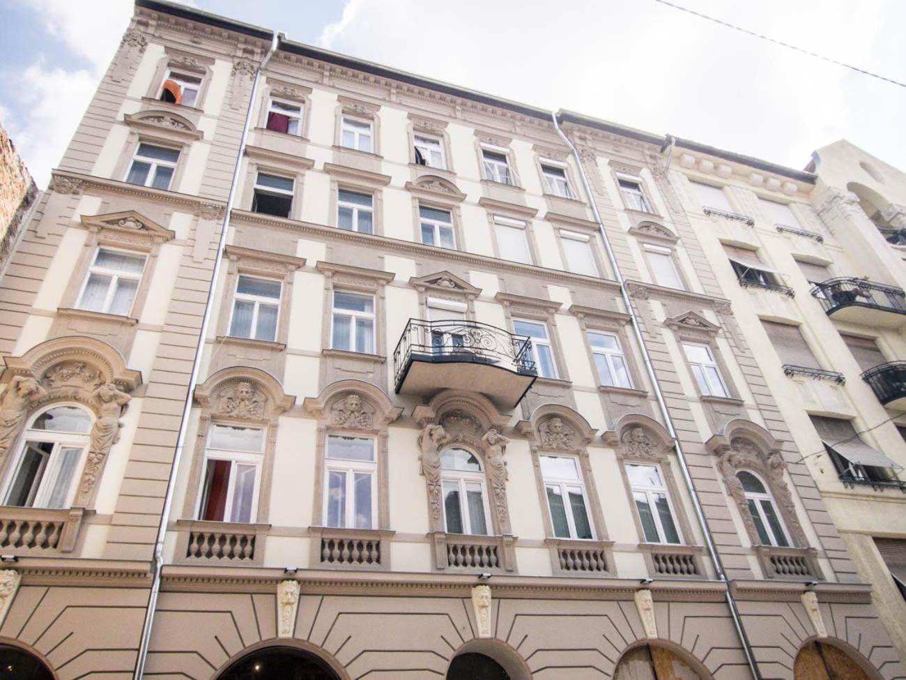 Goldcentral Apartment Akacfa Budapest Exterior foto