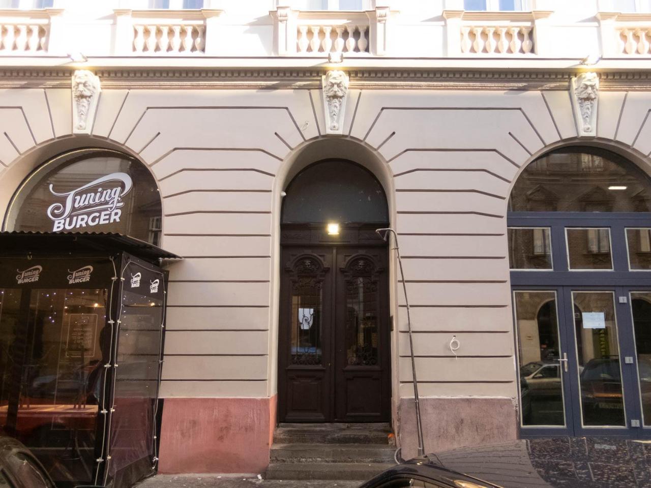 Goldcentral Apartment Akacfa Budapest Exterior foto